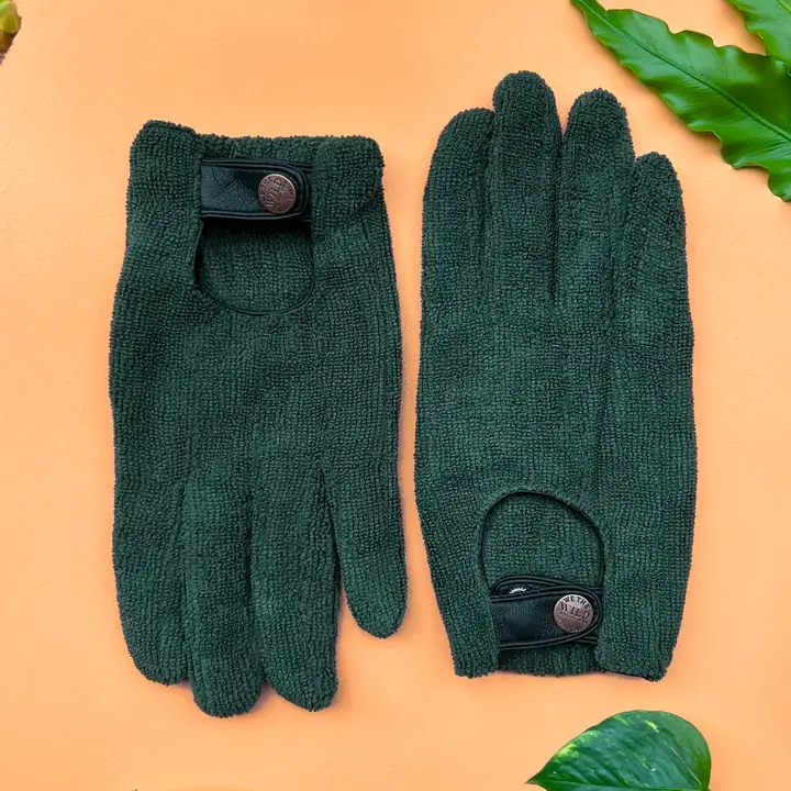 We the Wild Leaf Cleaning Gloves